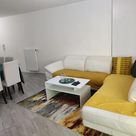 Cosy 80m² Apartment Thiais